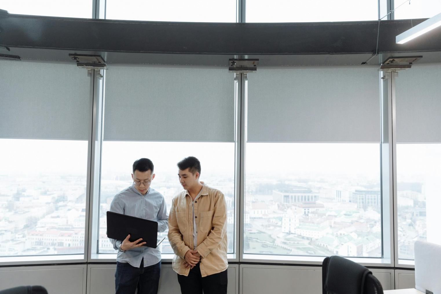 Рабочий процесс команды специалистов